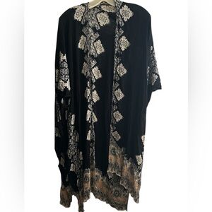 Lovestitch Black and White Kimono Top Full Length‎ One Size Bohemian Cape